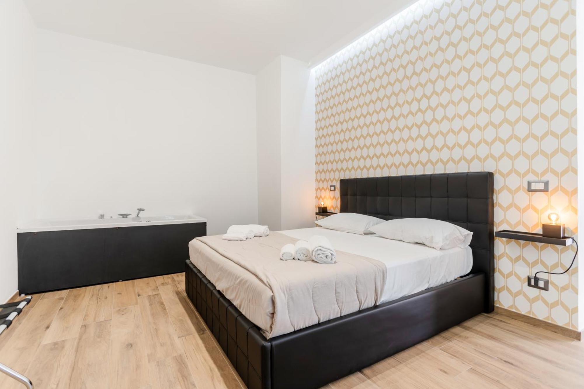 Pietramare Luxury Suites Bari Dış mekan fotoğraf