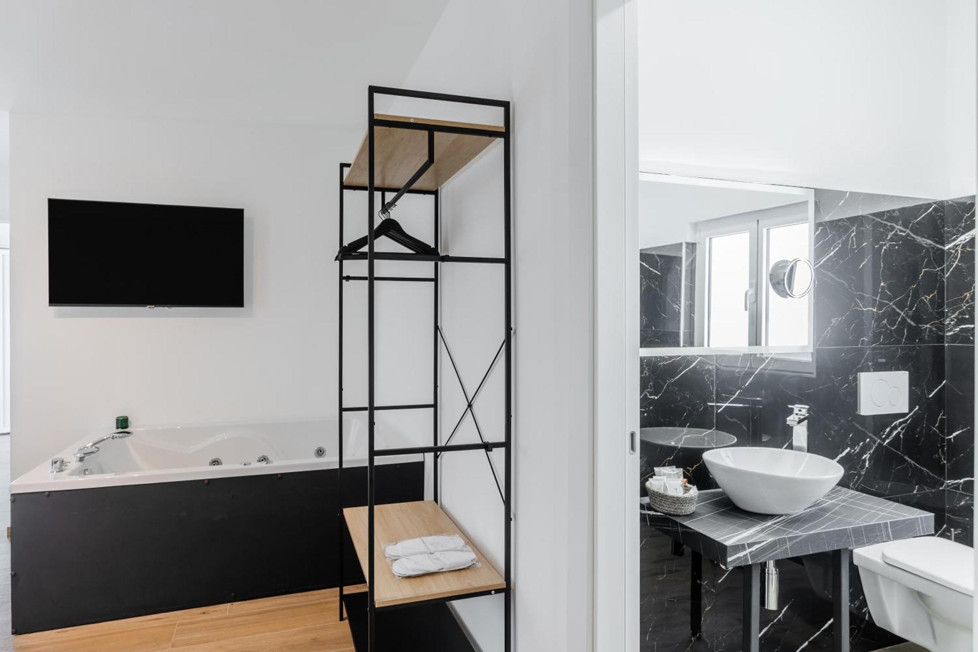 Pietramare Luxury Suites Bari Dış mekan fotoğraf