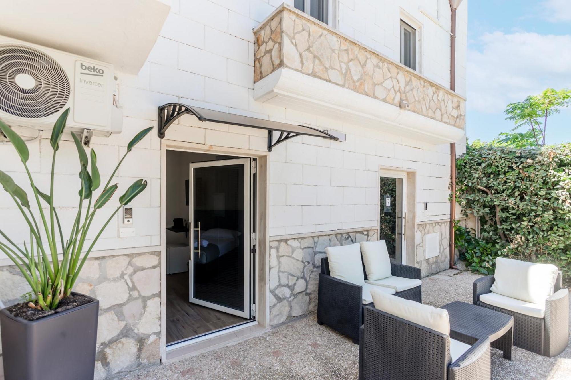 Pietramare Luxury Suites Bari Dış mekan fotoğraf